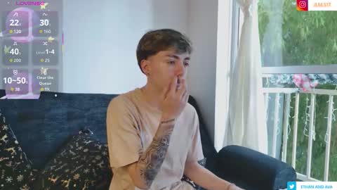 ethan and ava online show from 17, 12, 2025