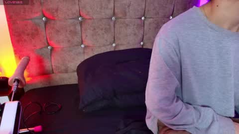 ethan  online show from 23, 7, 2026
