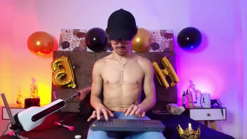 ethan  online show from 29, 7, 2026