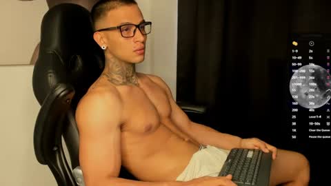 Ethan - Independent model online show from 24, 6, 2026