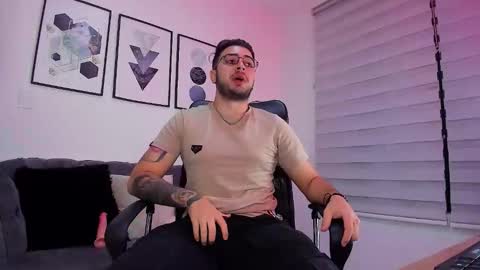 ethan_greacee online show from 4, 3, 2026