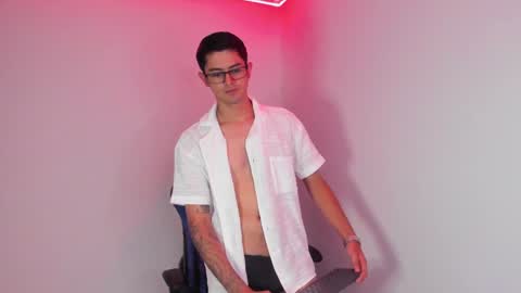 Snapshot of ethan_sai01 chatting on 11, 1, 2025 ETHAN SAI online show from 11, 1, 2025