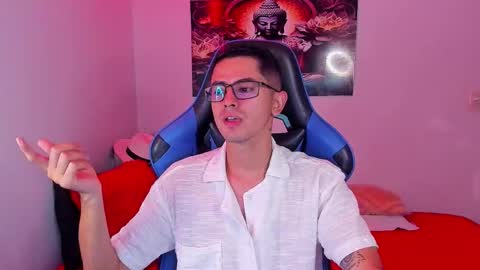 Snapshot of ethan_sai01 chatting on 28, 11, 2025 ETHAN SAI online show from 28, 11, 2025