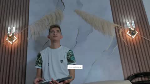 ethanhot_os online show from 21, 4, 2026