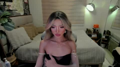 euphoric_goddess online show from 6, 8, 2026