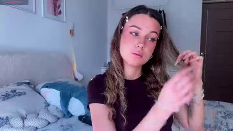 Snapshot of eva_collins_x chatting on 3, 7, 2026 Eva online show from 3, 7, 2026