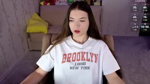 Snapshot of eva_davie chatting on 7, 6, 2026 Eva online show from 7, 6, 2026