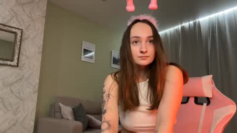 Eva  online show from 18, 12, 2024