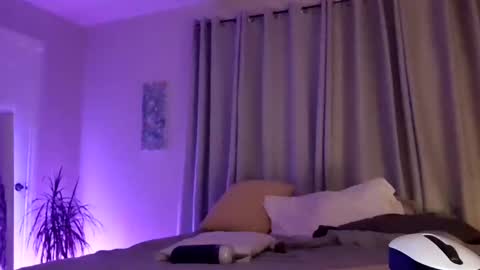 Eva  Jake online show from 26, 2, 2025