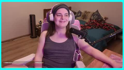 Snapshot of eva_katt chatting on 7, 5, 2026 Gamer Katt online show from 7, 5, 2026