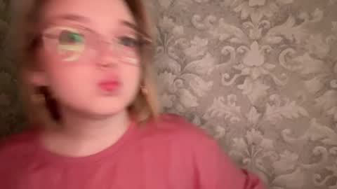 Snapshot of eva_kittenn chatting on 2, 10, 2025 eva_kittenn online show from 2, 10, 2025