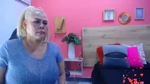 eva_love49 online show from 25, 6, 2026