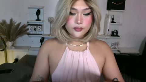 Queen Eva Mazikeen online show from 2, 7, 2026