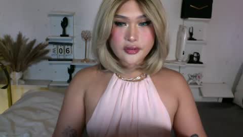 Queen Eva Mazikeen online show from 6, 7, 2026