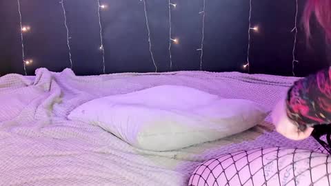 Eva Merlin online show from 30, 1, 2025