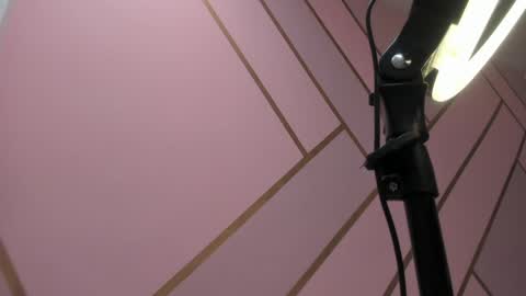 Eva  online show from 22, 4, 2026