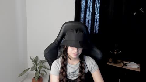 Snapshot of eva_monn chatting on 29, 12, 2024 eva_monn online show from 29, 12, 2024