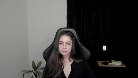 Snapshot of eva_monn chatting on 11, 1, 2025 eva_monn online show from 11, 1, 2025