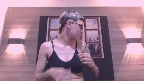 Eva cute online show from 7, 1, 2026