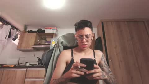 Eva cute online show from 10, 6, 2026