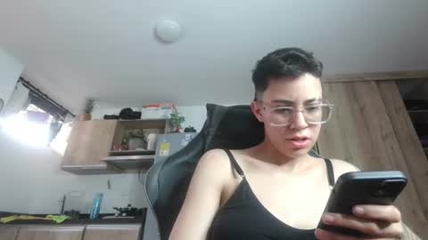 Eva cute online show from 12, 6, 2026