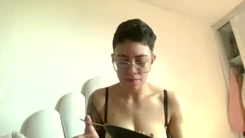 Eva cute online show from 10, 7, 2026