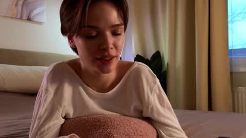 Snapshot of eva_natsumi chatting on 3, 3, 2025 Eva online show from 3, 3, 2025