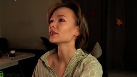 Snapshot of eva_natsumi chatting on 17, 11, 2025 Eva online show from 17, 11, 2025