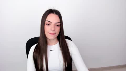 Snapshot of eva_rossee_ chatting on 24, 2, 2025 Eva online show from 24, 2, 2025