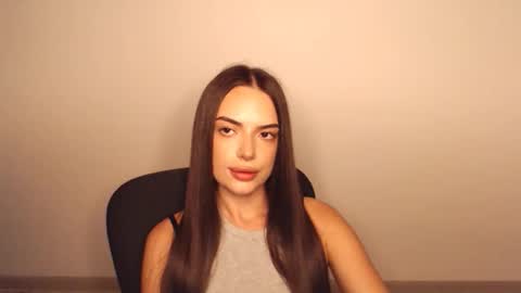 Snapshot of eva_rossee_ chatting on 16, 9, 2025 Eva online show from 16, 9, 2025