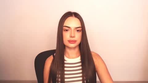 Snapshot of eva_rossee_ chatting on 22, 9, 2025 Eva online show from 22, 9, 2025
