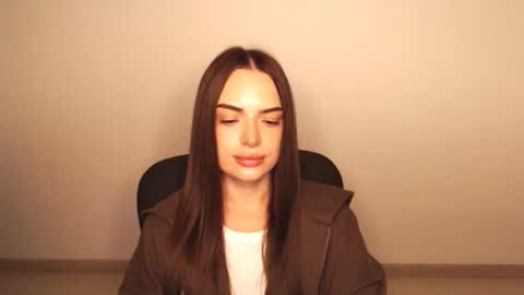 Snapshot of eva_rossee_ chatting on 4, 10, 2025 Eva online show from 4, 10, 2025