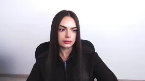 Snapshot of eva_rossee_ chatting on 17, 11, 2025 Eva online show from 17, 11, 2025