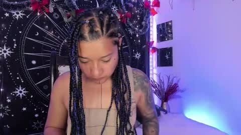 Snapshot of eva_sanderslee chatting on 4, 12, 2025 Eva online show from 4, 12, 2025