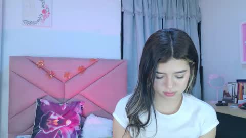 Eva Sin online show from 30, 9, 2025