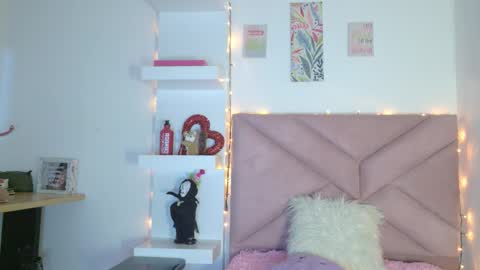 Eva Sin online show from 25, 3, 2026