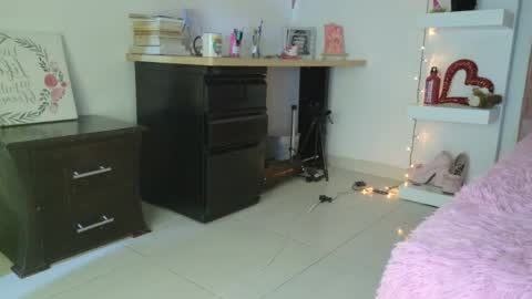 Eva Sin online show from 21, 4, 2026