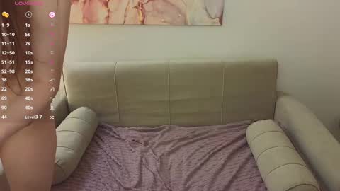 Hi Im Eva new here online show from 12, 2, 2025