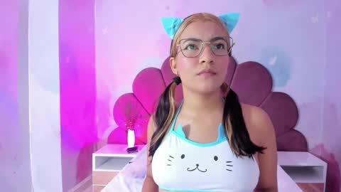 evaa_honey online show from 1, 5, 2026