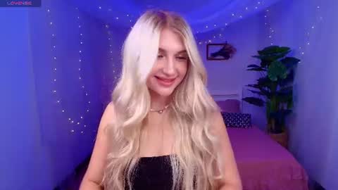 Eva  online show from 23, 7, 2026