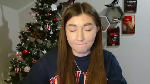 Evachaturbatte online show from 28, 11, 2025