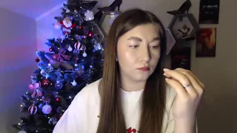 Snapshot of evachaturbatte chatting on 16, 12, 2025 Evachaturbatte online show from 16, 12, 2025