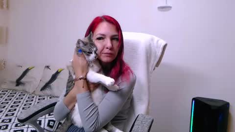 Snapshot of evadesireone chatting on 11, 5, 2026 EvadesireONE online show from 11, 5, 2026