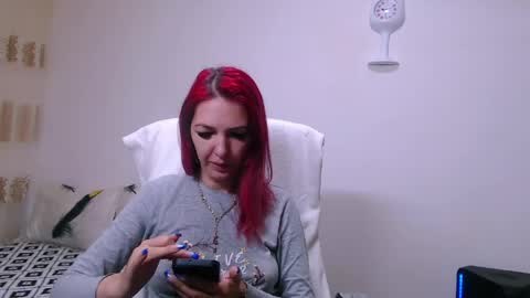 Snapshot of evadesireone chatting on 31, 5, 2026 EvadesireONE online show from 31, 5, 2026