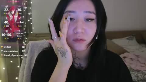 Snapshot of evadior chatting on 7, 11, 2025 Eva online show from 7, 11, 2025