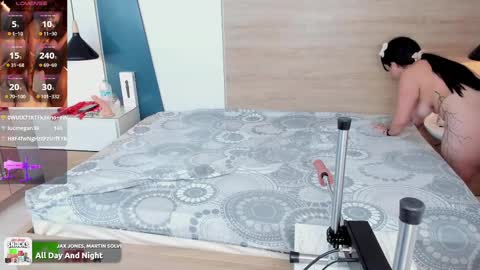 Evadne online show from 23, 2, 2025