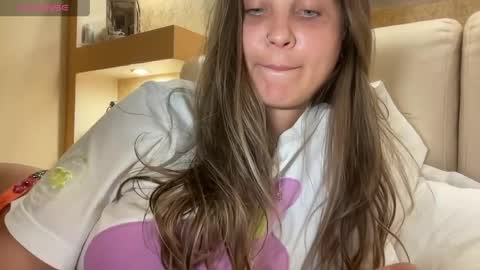 EvaHazard online show from 17, 5, 2026