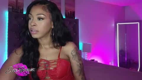 Eva online show from 19, 12, 2025