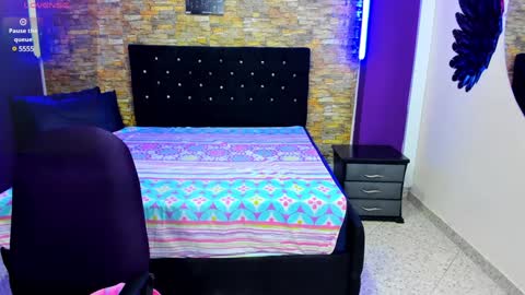 Snapshot of evaloviaa_ chatting on 28, 12, 2024 Eva online show from 28, 12, 2024