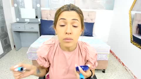 Snapshot of evaloviaa_ chatting on 22, 1, 2025 Eva online show from 22, 1, 2025